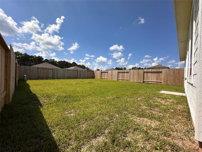 Building Photo - 31457 Moore Rd