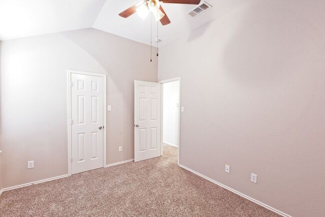 Building Photo - 10129 Placid Dr