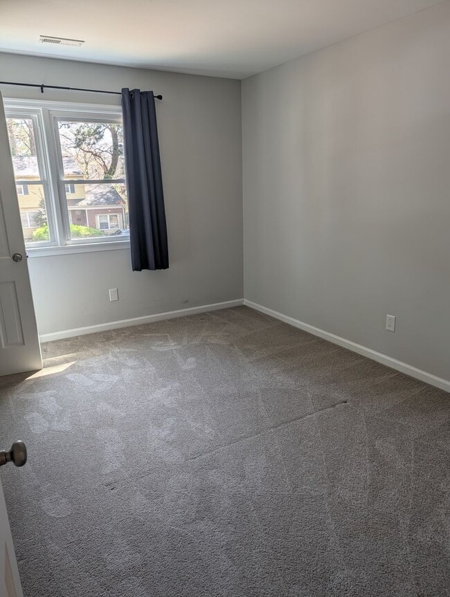 Building Photo - POCAHONTAS VILLAGE