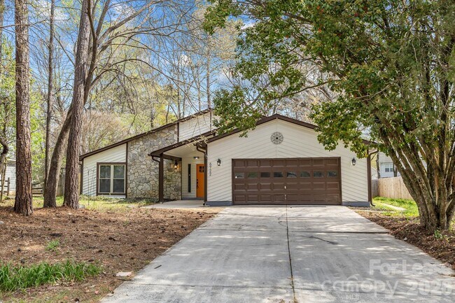 Building Photo - 6722 Stillmeadow Dr