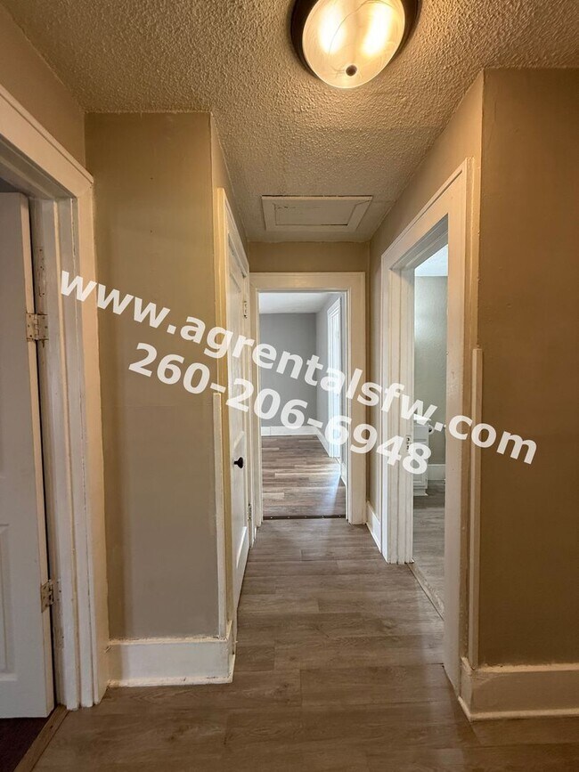 Building Photo - 209 S West St