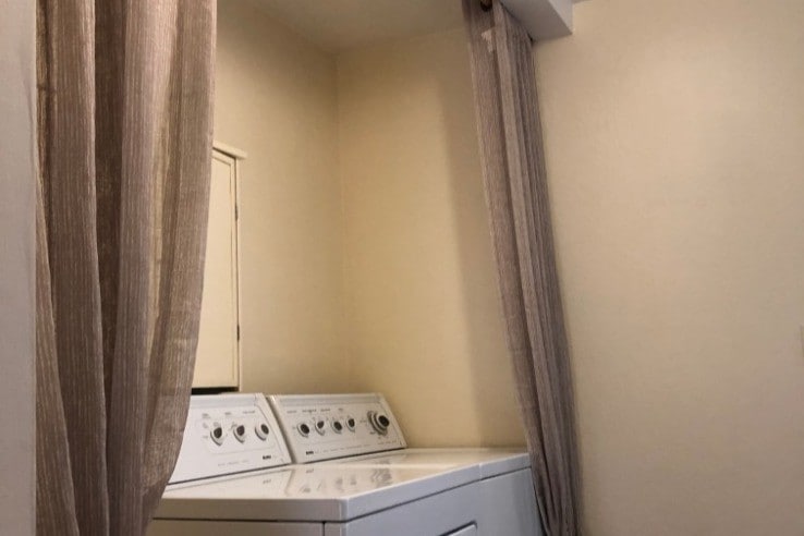 washer/dryer in unit - 795 Roberts St