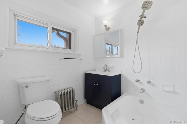 Building Photo - 25 Midland Ave