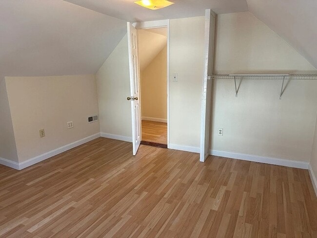 Building Photo - 9 Playstead Rd