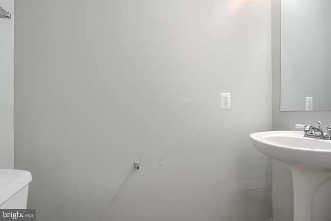 Building Photo - 8820 Papillon Dr
