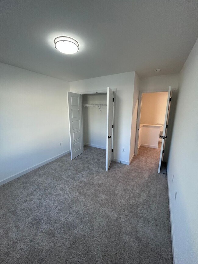 Building Photo - Brand New Luxury 4-Bedroom Townhome with a garage at The Townes at Congers Creek – Phase 3