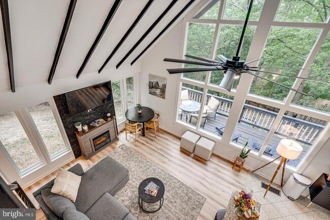 Building Photo - 241 Wildcat Dr