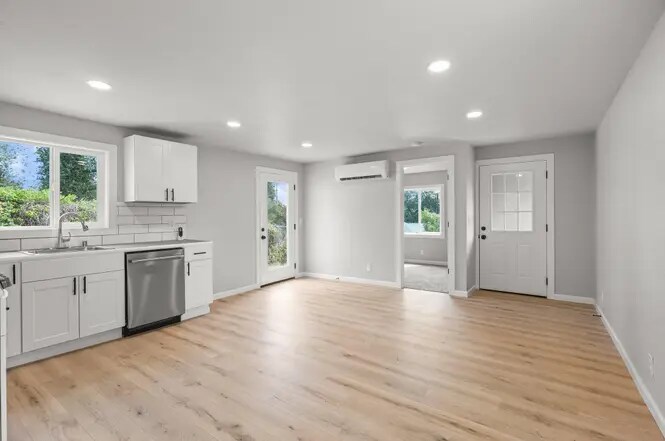 Building Photo - 2415 West St