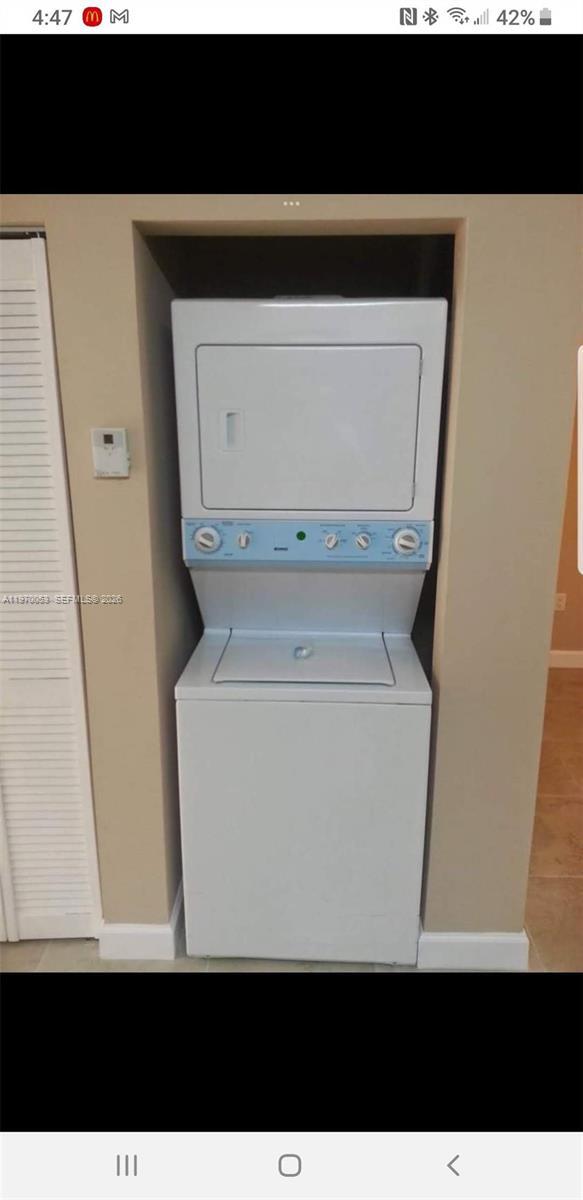 Building Photo - 6435 SW 130th Ave