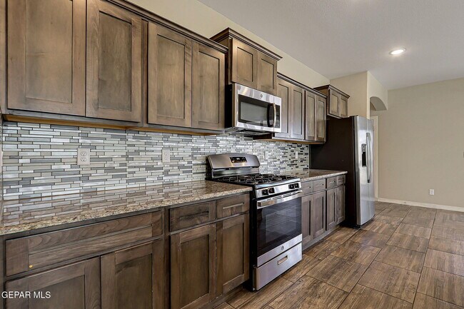 Building Photo - 2808 Tierra De Moyo Pl