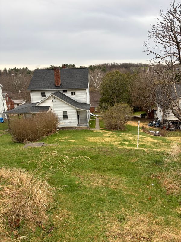 Building Photo - 20 N Pine St