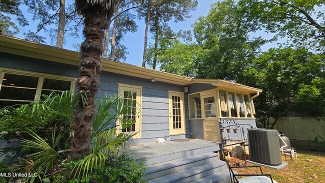 Building Photo - 3564 Cowan Pl