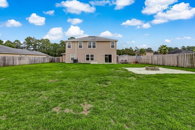 Building Photo - Five Bedrooms in Yulee's TCP!