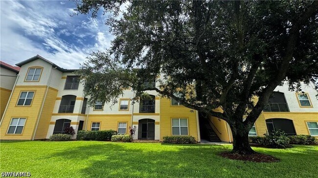 Building Photo - 11530 Villa Grand