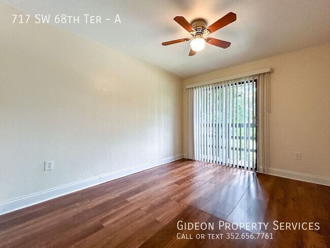 Building Photo - 717 SW 68th Terrace
