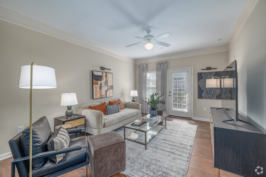 The Egret - 2BR, 2BA - 1,086SF - Living Room - River Run Apartment Homes