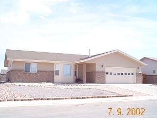 Primary Photo - 2053 James St