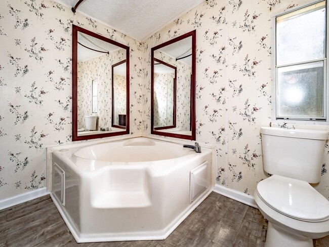 Building Photo - Welcome to this Newly Remodeled  Home in a Stellar Location