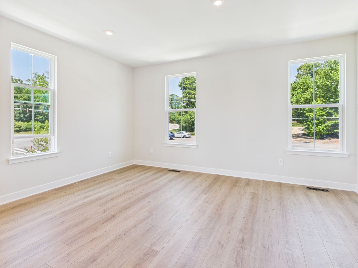 Building Photo - 9600 Laurel Ridge Ct