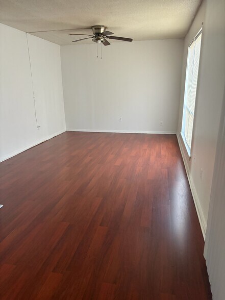 Building Photo - 2833 Los Gatos Ct