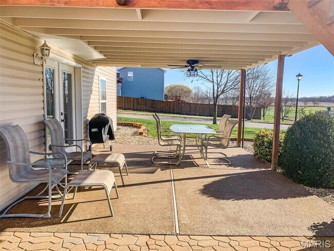 Building Photo - 1031 Buran Dr