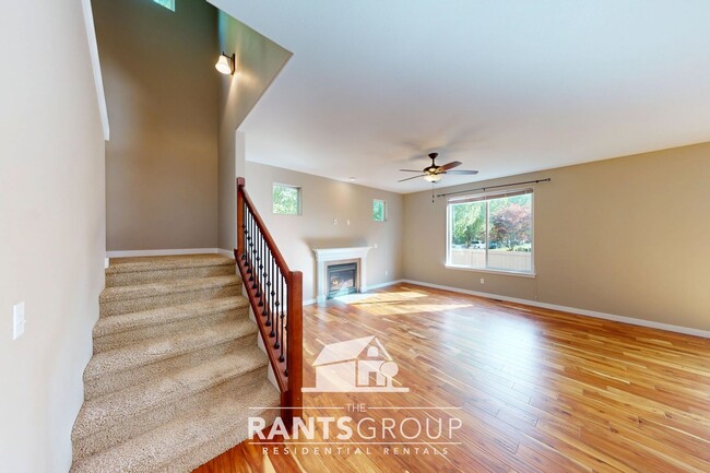 Building Photo - Stunning 4-Bedroom, 2.5 Bathroom Home on a...