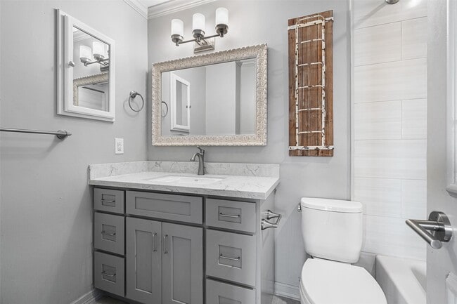 Building Photo - 14707 Barryknoll Ln