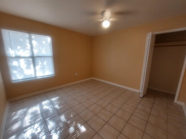 Building Photo - 752 Pecan Ln