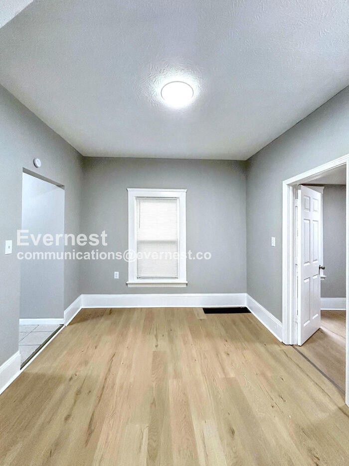 Building Photo - 18709 Arrowhead Ave