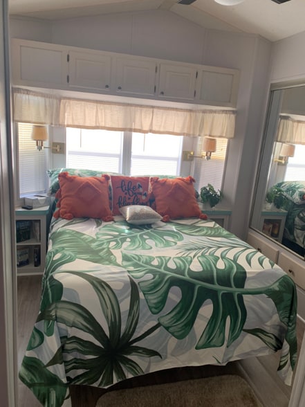 Building Photo - 11089 Sunglow Ln