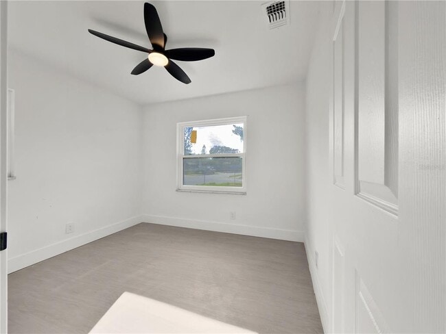 Building Photo - 941 Kathy St