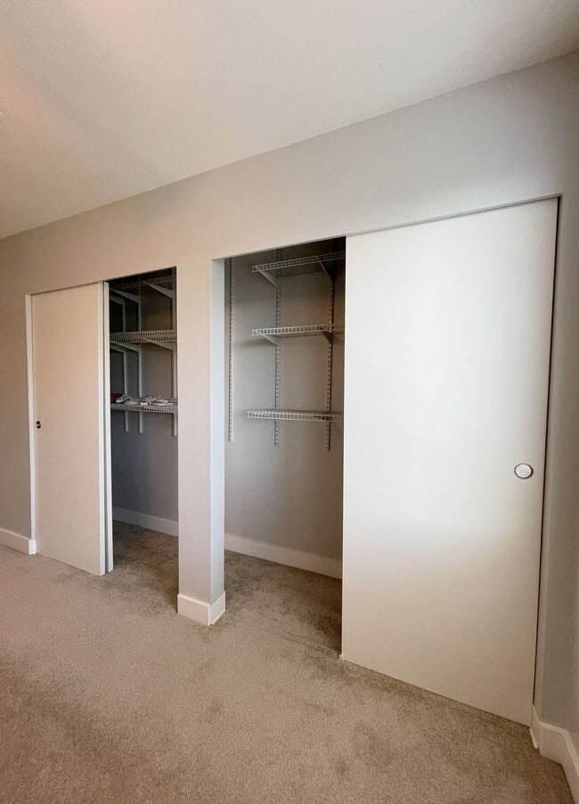 Building Photo - Cozy Urban 1BD/1BTH Condo for Lease in Belltown!