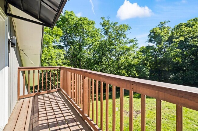 Building Photo - 5353 Green Valley Ct