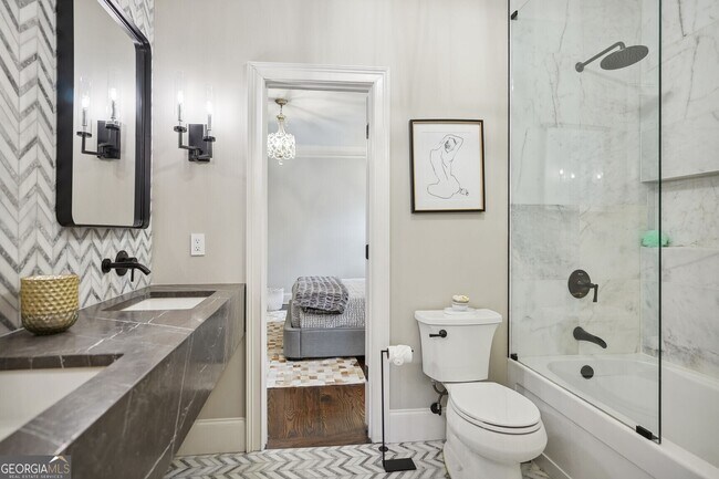 Building Photo - 1930 Northside Dr NW