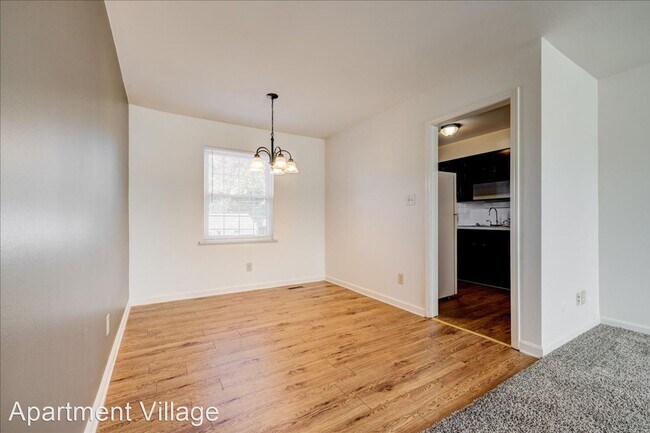 Building Photo - 2 br, 1 bath House - 2910 Ravenswood Dr
