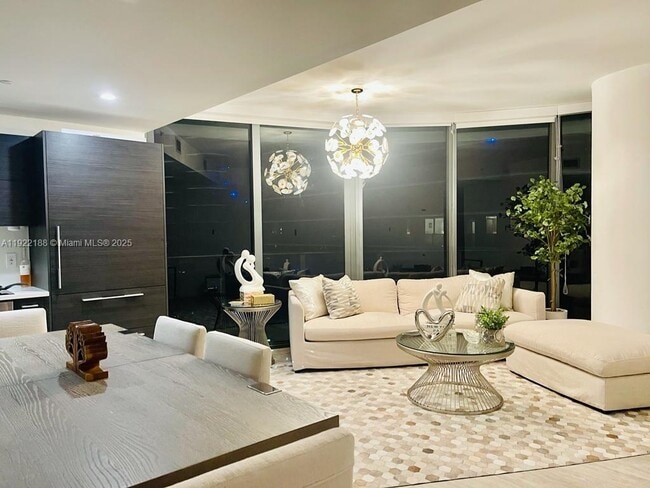 Building Photo - 45 SW 9th St