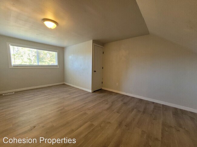 Building Photo - 4 br, 2 bath House - 10177 W Canterbury Dr
