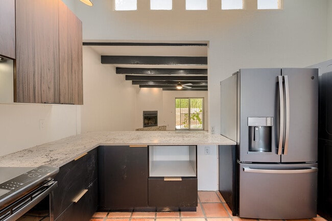 Open to Great Room - 5319 E Beverly Fair Dr