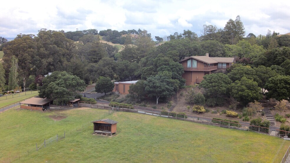 Primary Photo - 164 Purrington Rd