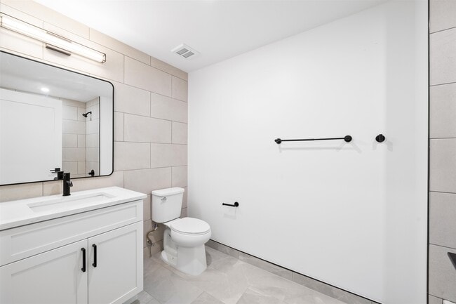 Building Photo - 337 Johnston Ave