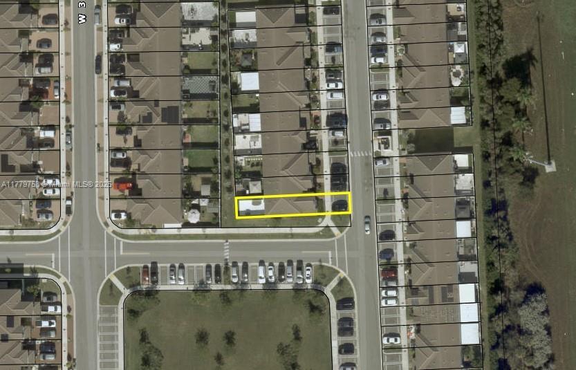 Building Photo - 10908 W 32nd Ln
