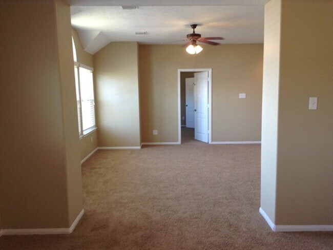 Building Photo - 5718 Emerald Brook Ln