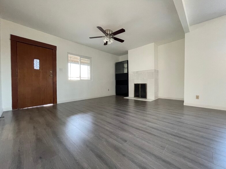 Building Photo - 3831 Drysdale Ave