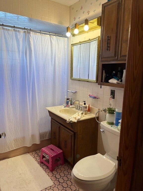 Building Photo - 42 School St