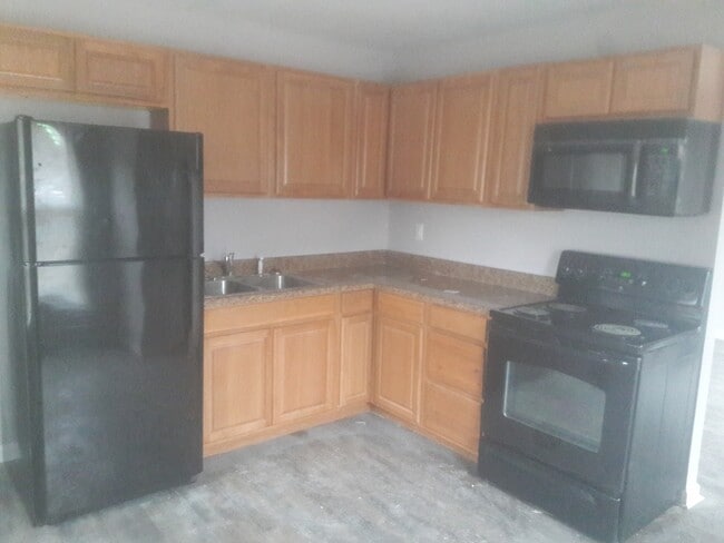 Building Photo - 3 Bedroom Brick Ranch in NW Charlotte