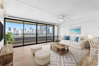 Building Photo - Marco Polo - Upgraded two bedroom, 2 bath,...