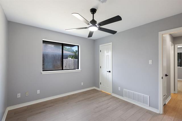 Building Photo - 3808 Yellowstone Pl