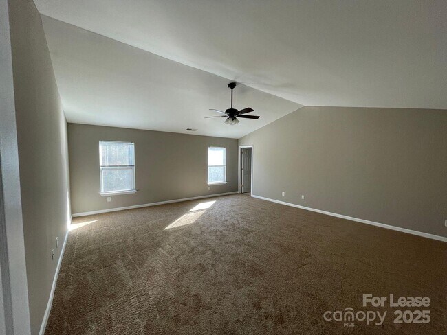 Building Photo - 17402 Westmill Ln