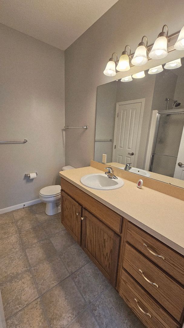 Building Photo - Bridgewater Two bedroom Condo Available!