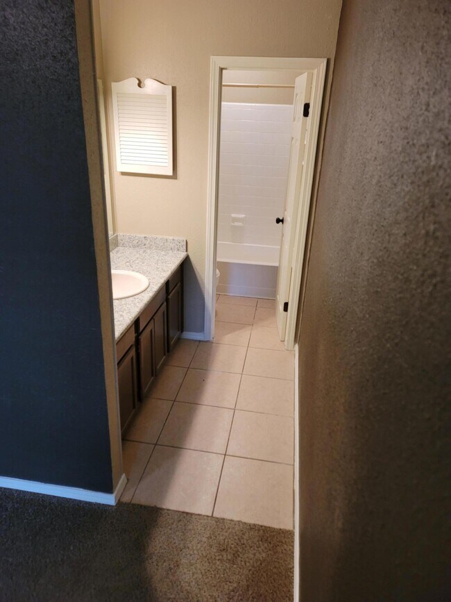 Building Photo - 4554 Northpointe Pl